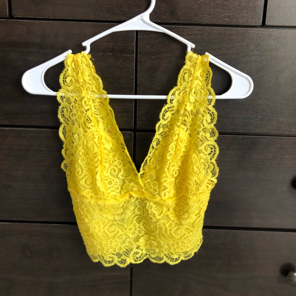 Bebe yellow lace corset crop S